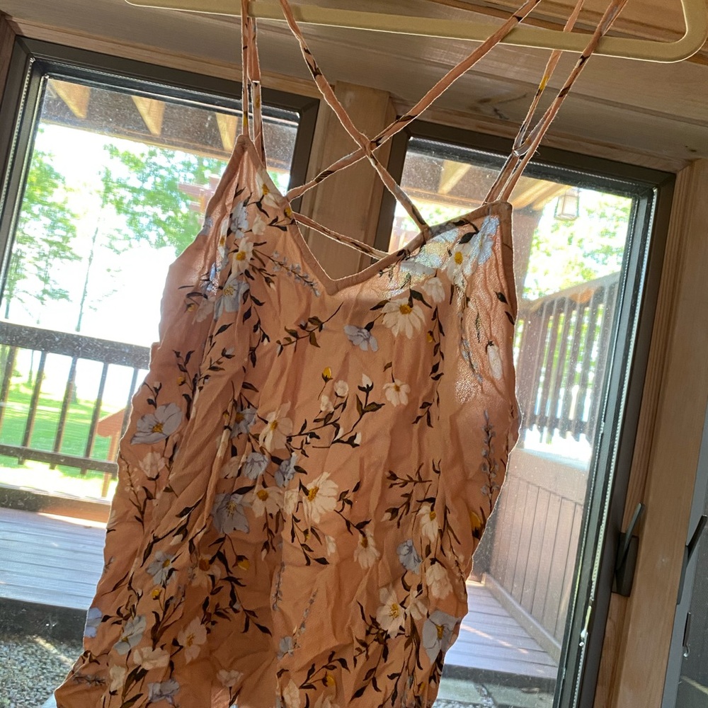 2 summer blouses - Picture 1 of 2